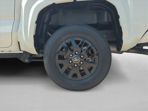 Used 2026 Toyota Tacoma SR5 RWD image 10