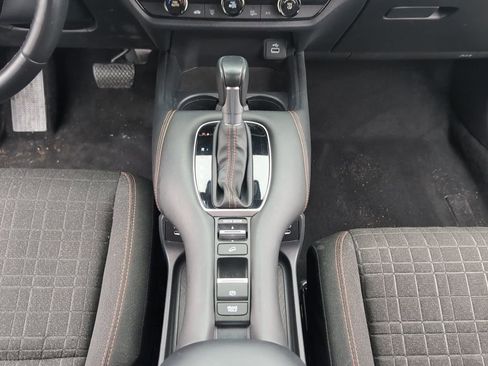 Certified 2025 Honda HR-V Sport image 20