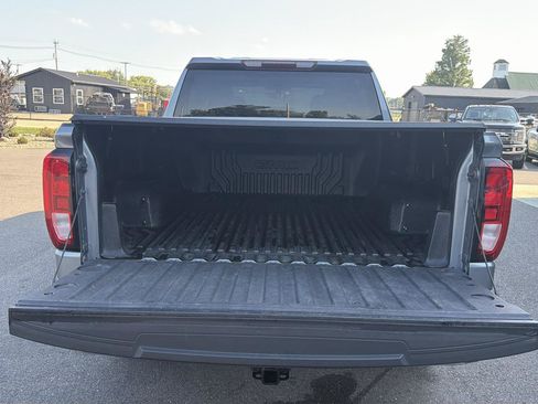 Used 2019 GMC Sierra 1500 SLE w/ SLE Value Package AWD/4WD image 16