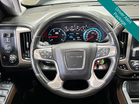 Used 2017 GMC Sierra 2500 Denali w/ Duramax Plus Package AWD/4WD image 9