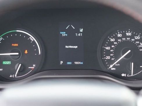 Used 2024 Toyota Sienna XSE image 19