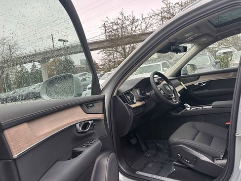 New 2026 Volvo XC90 B6 Plus image 21