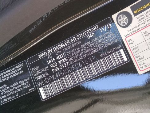 Used 2013 Mercedes-Benz SLK 250 image 25