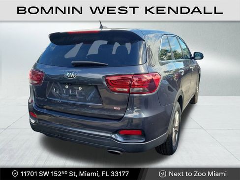 Used 2019 Kia Sorento LX image 6