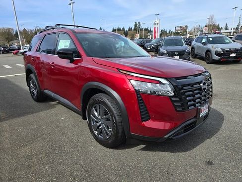 New 2026 Nissan Pathfinder SV image 3