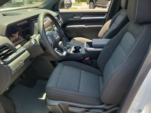 New 2026 GMC Terrain Elevation FWD image 9