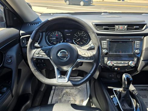 Used 2018 Nissan Rogue SL AWD/4WD image 12
