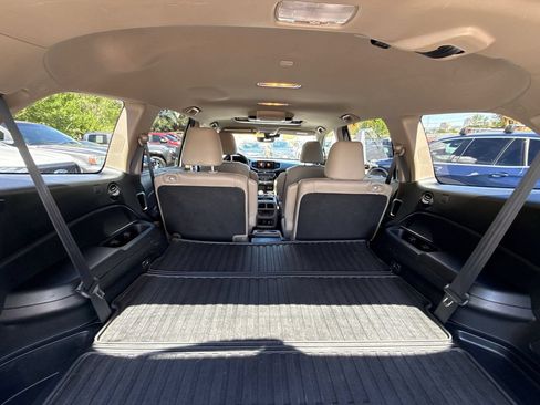 Used 2020 Honda Pilot Touring image 14