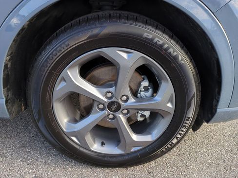 Used 2024 Ford Escape ST-Line image 11