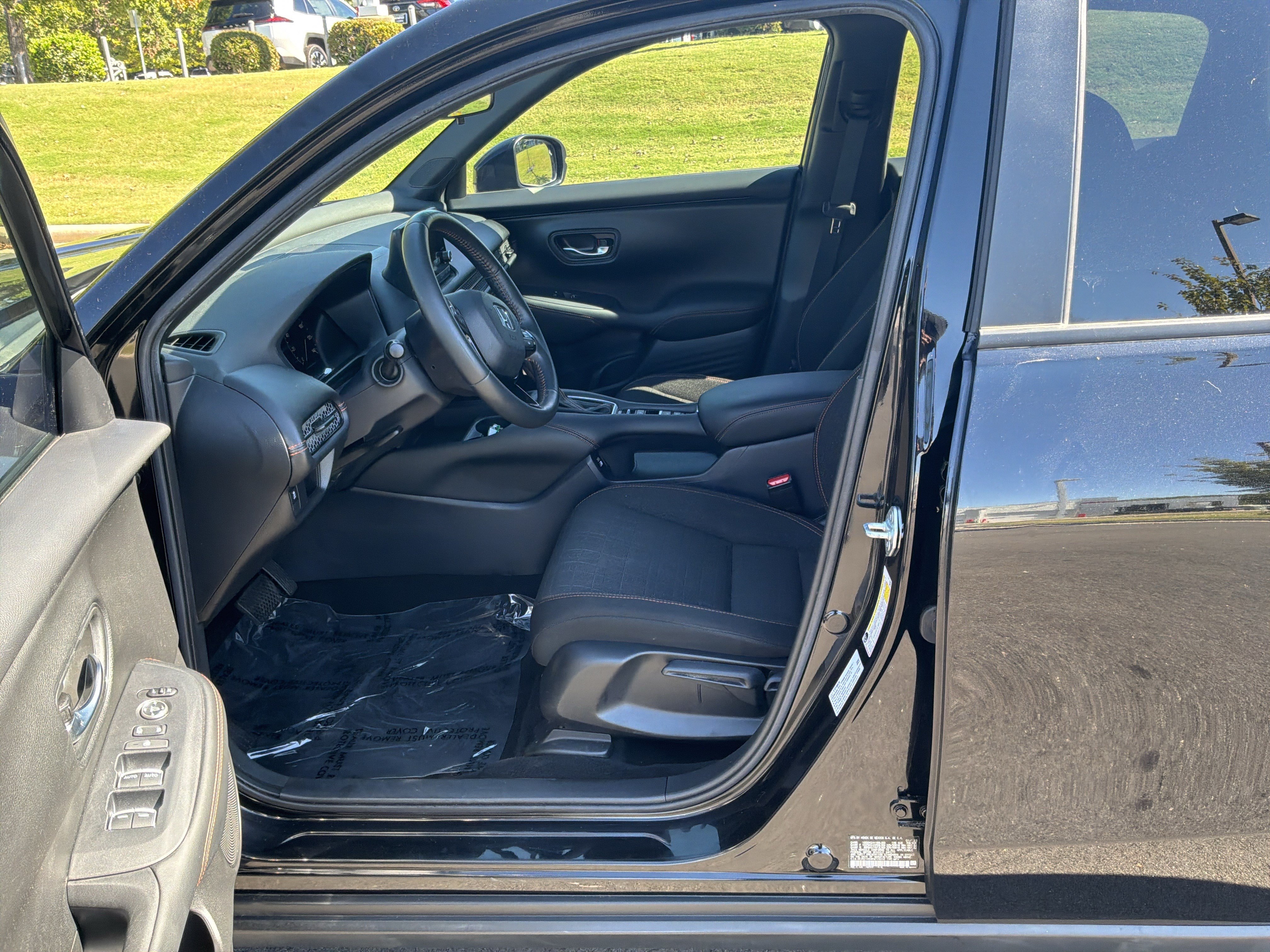 Used 2023 Honda HR-V Sport image 16