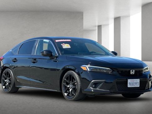 Certified 2022 Honda Civic Sport Touring image 2