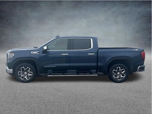 Used 2023 GMC Sierra 1500 SLT AWD/4WD image 6