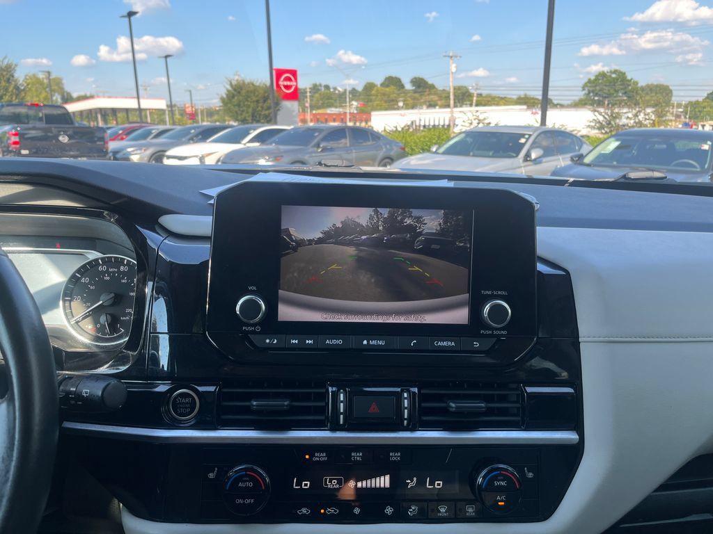 Used 2024 Nissan Pathfinder SV FWD image 20