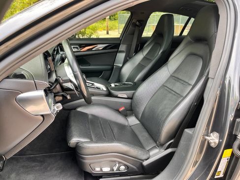 Used 2018 Porsche Panamera 4 AWD/4WD image 9