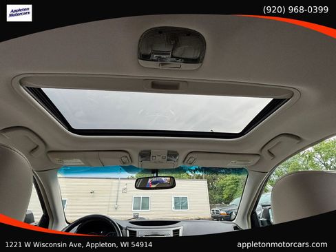Used 2011 Subaru Outback 2.5i Limited w/ PWR Moonroof Pkg AWD/4WD image 19