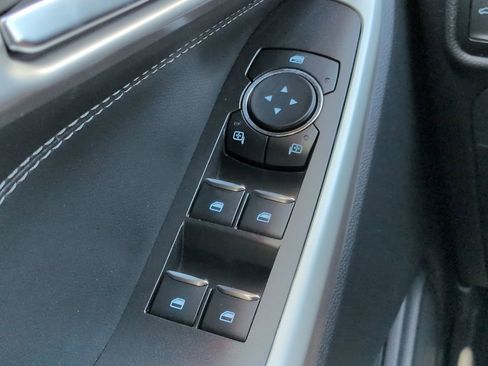 Used 2023 Ford Explorer XLT RWD image 24