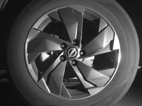 Used 2025 Nissan Rogue SV image 12