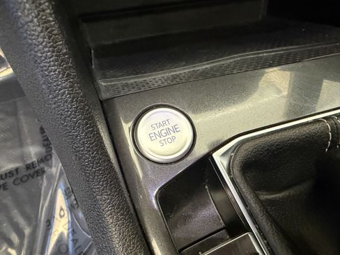 Used 2022 Volkswagen Tiguan SE R-Line AWD/4WD image 22