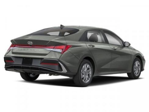 New 2026 Hyundai Elantra SEL Sport image 2