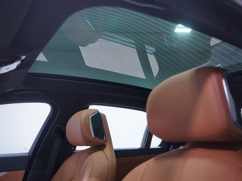 New 2026 BMW 740i w/ Premium Package image 8