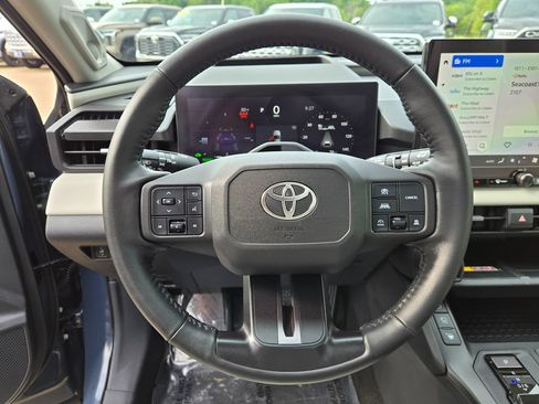 Used 2026 Toyota RAV4 Limited AWD/4WD image 19