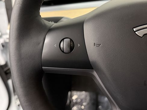 Used 2022 Tesla Model 3 Long Range image 27