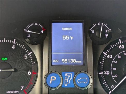 Used 2017 Lexus GX 460 image 11