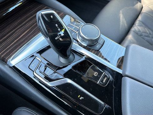 Certified 2023 BMW 530i w/ Convenience Package image 15