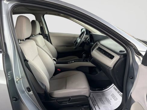 Used 2017 Honda HR-V EX image 20