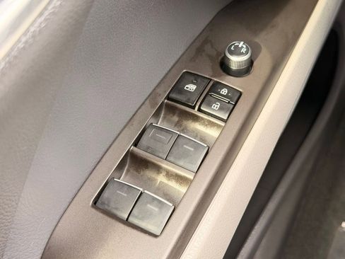 Used 2023 Toyota Camry XSE FWD image 22