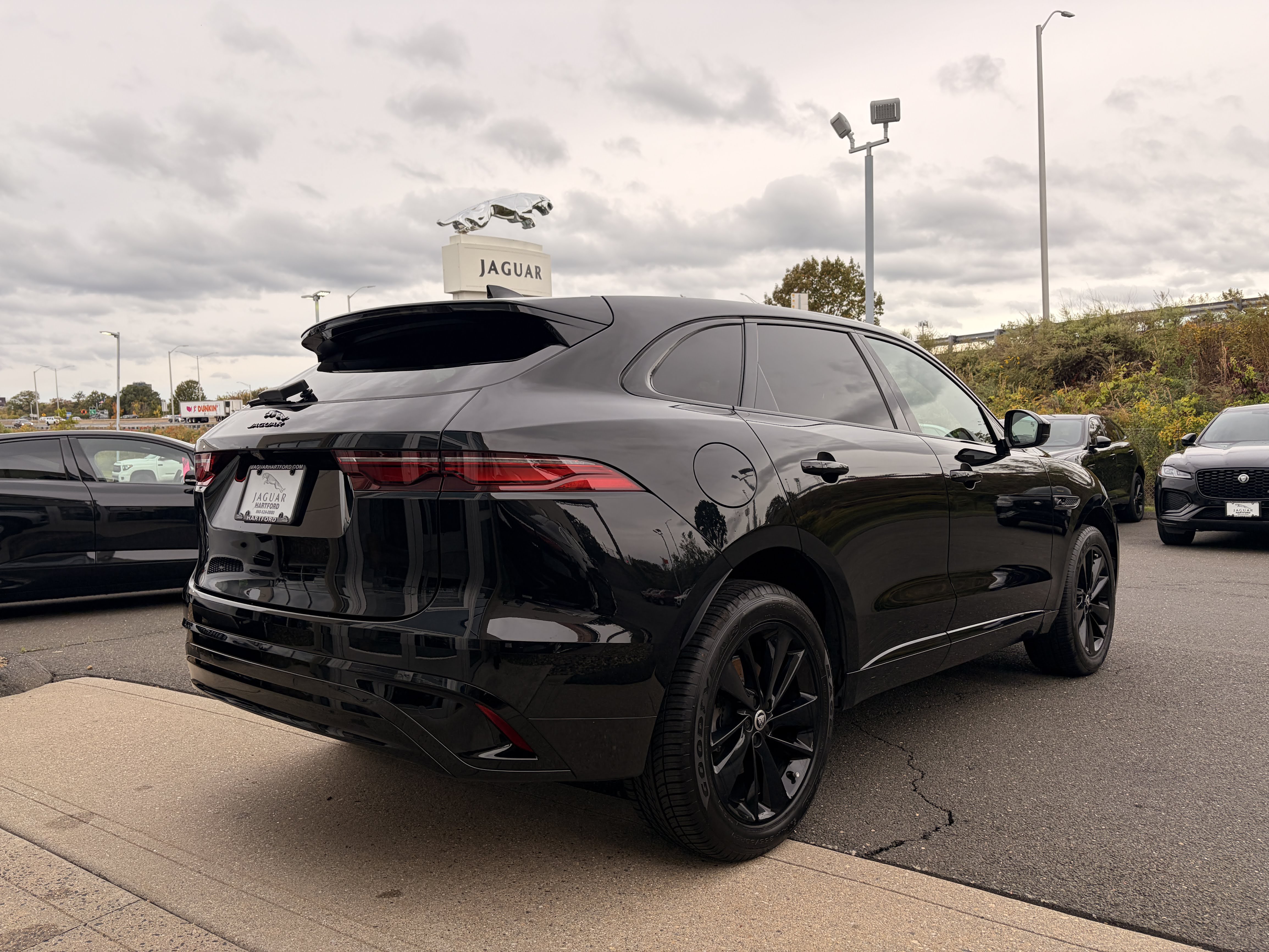 Used 2024 Jaguar F-PACE R-Dynamic S AWD/4WD image 7