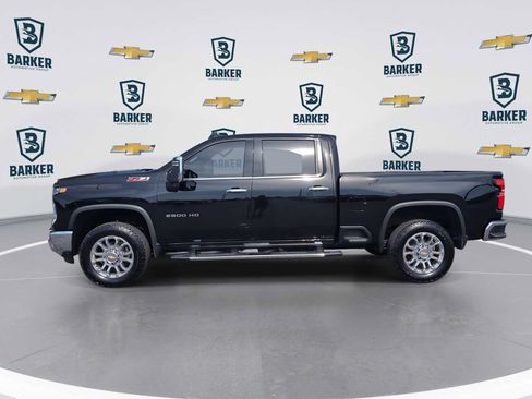 Used 2025 Chevrolet Silverado 2500 LTZ w/ LTZ Premium Package AWD/4WD image 5