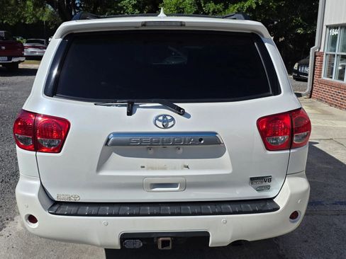 Used 2013 Toyota Sequoia Platinum image 7