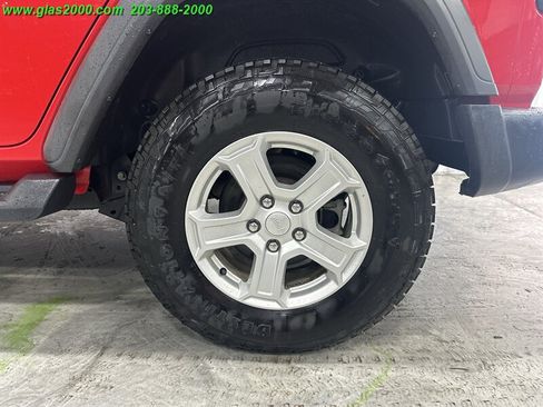 Used 2019 Jeep Wrangler Unlimited Sport S AWD/4WD image 16