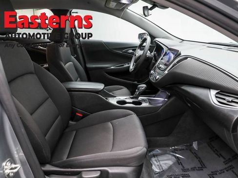 Used 2024 Chevrolet Malibu LT image 24