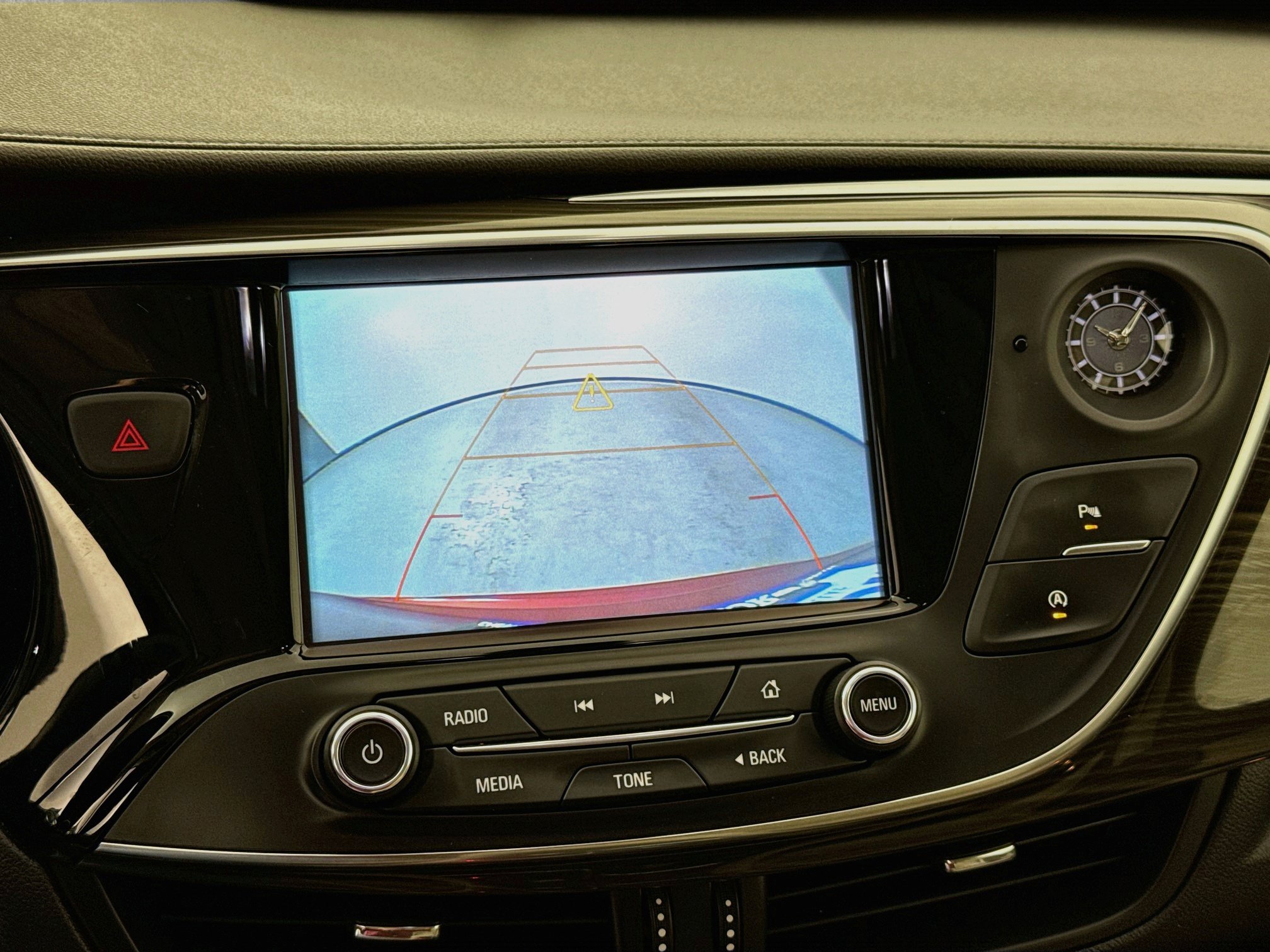 Certified 2020 Buick Envision Essence AWD/4WD image 14