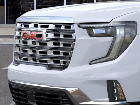 New 2026 GMC Acadia Denali w/ Super Cruise Package FWD image 13