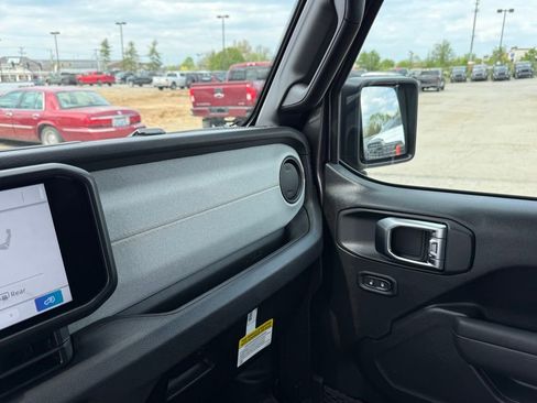 New 2026 Jeep Wrangler Sport S AWD/4WD image 21