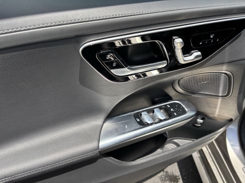 Used 2024 Mercedes-Benz C 300 Sedan image 14