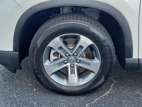 Used 2025 Honda Pilot EX-L image 32