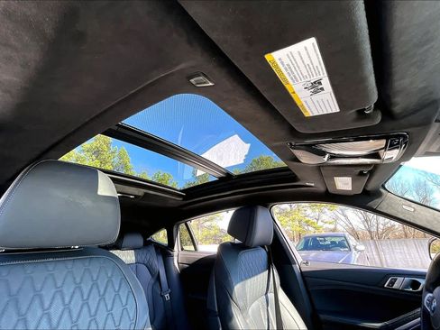 Used 2022 BMW X6 xDrive40i w/ Executive Package image 14