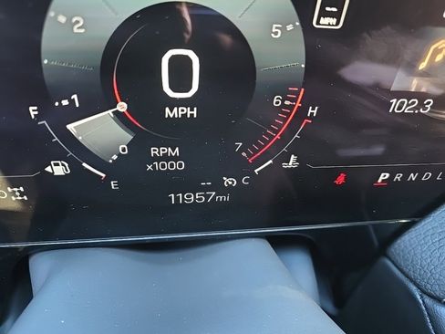 Used 2025 GMC Yukon Denali image 21