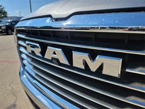 Used 2025 RAM 1500 Laramie image 29