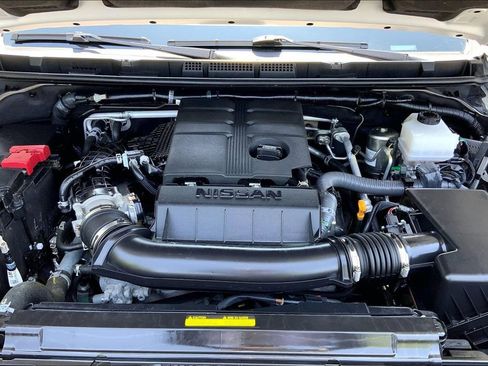 Used 2025 Nissan Frontier SV RWD image 20