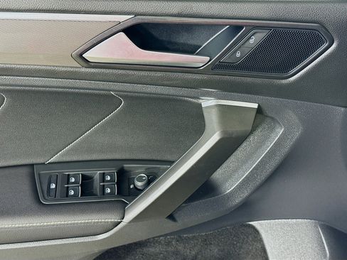 Certified 2023 Volkswagen Tiguan SE R-Line image 11
