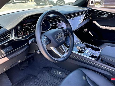 Used 2023 Audi Q8 Premium Plus w/ Premium Plus Package AWD/4WD image 17
