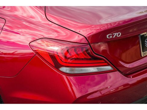 Used 2021 Genesis G70 2.0T w/ Elite Package RWD image 11