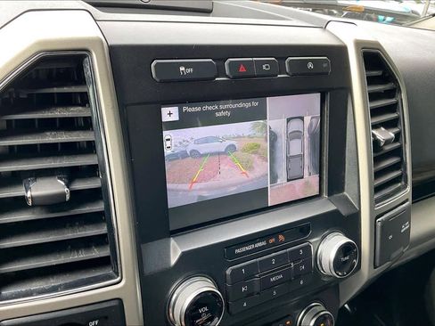 Used 2018 Ford F150 Lariat w/ Equipment Group 502A Luxury image 20