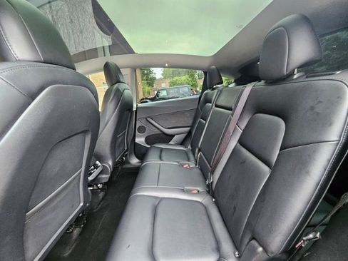 Used 2022 Tesla Model Y Long Range AWD/4WD image 61