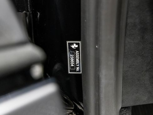 Used 2025 Ferrari Roma Spider RWD image 45